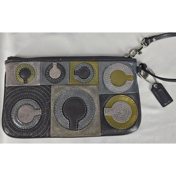 COACH RARE MIA MADISON INLAID SIGNATURE C PATCHWORK LEATHER WRISTLET - Picture 3 of 6